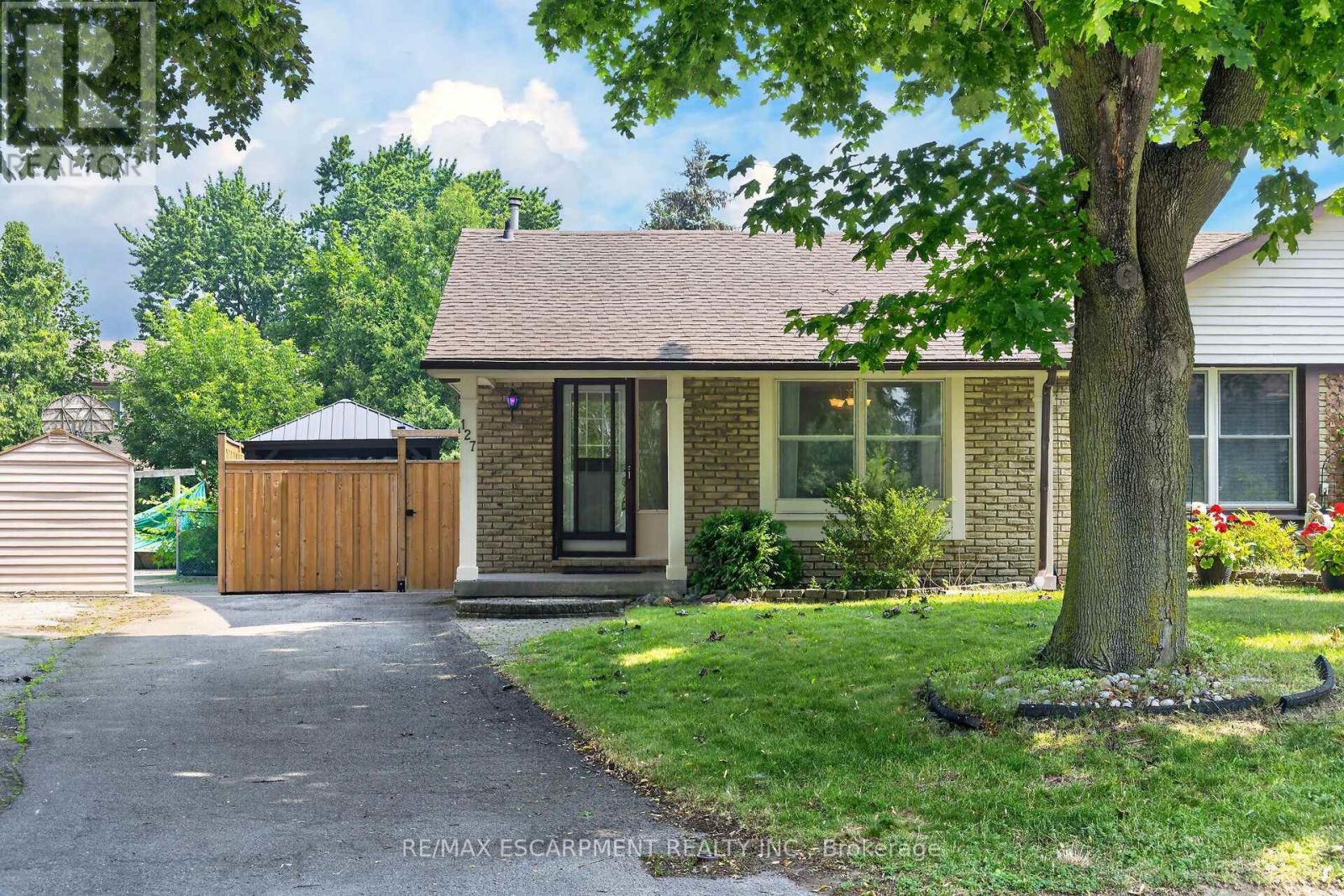 Photo of 127 WENDOVER Drive