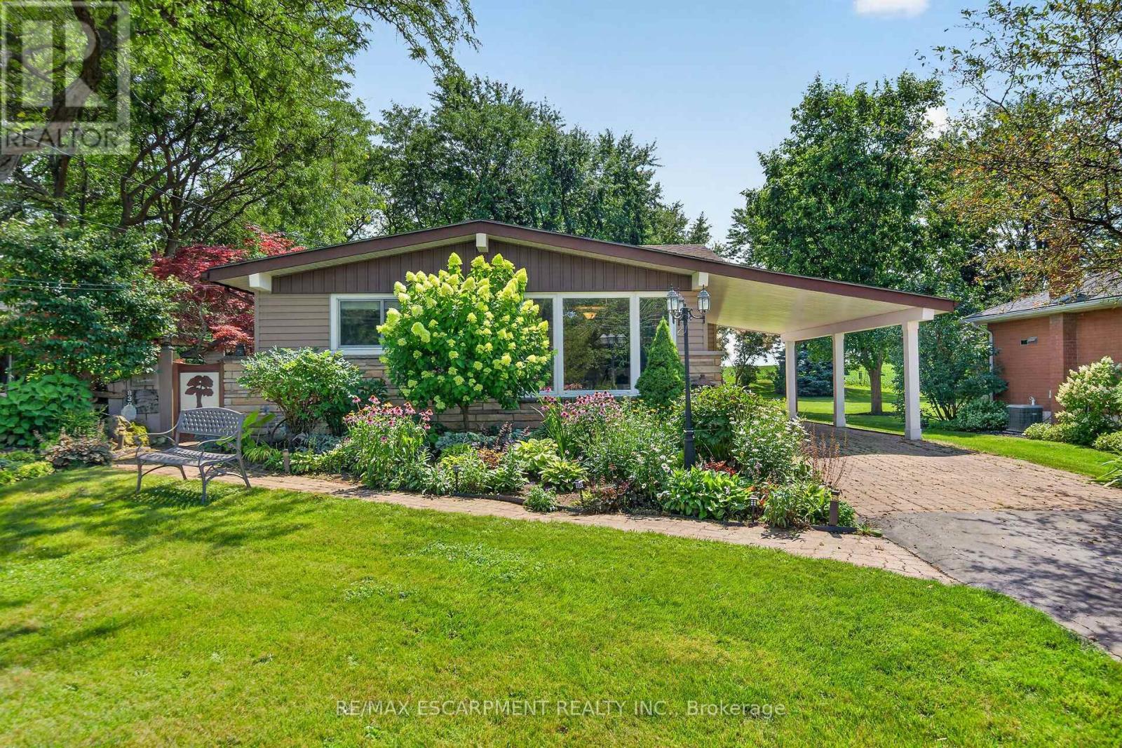 8399 DICKENSON ROAD E, Hamilton (Mount Hope) — photo 3