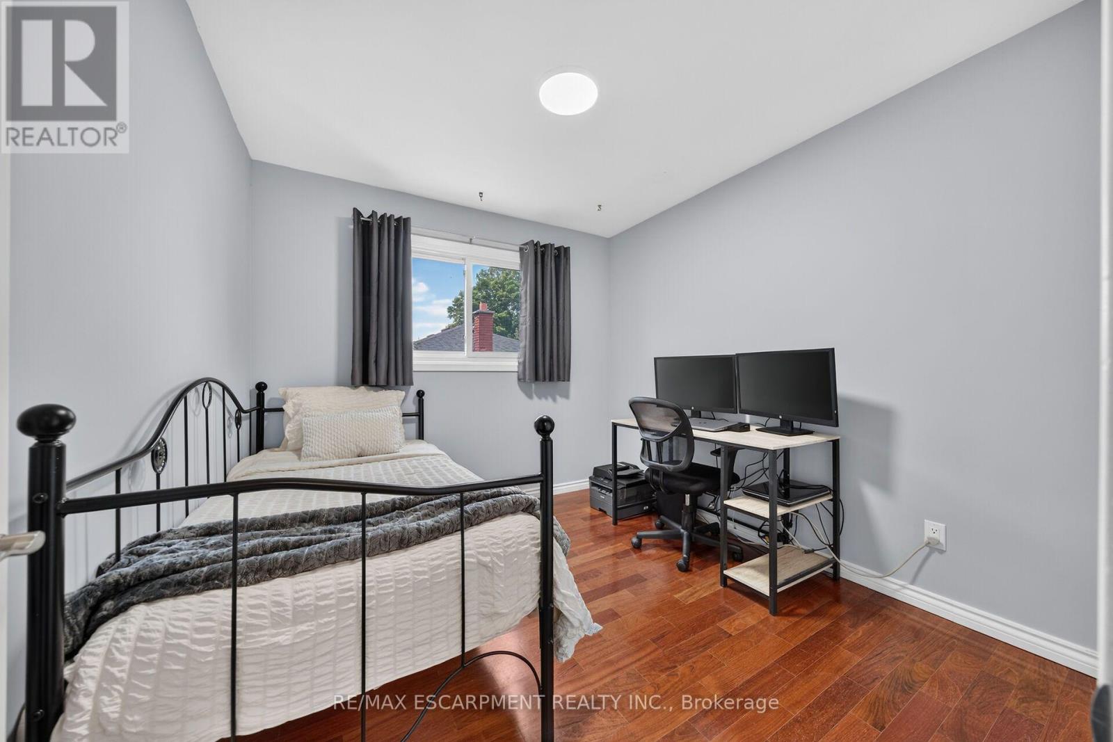 8399 DICKENSON ROAD E - 26