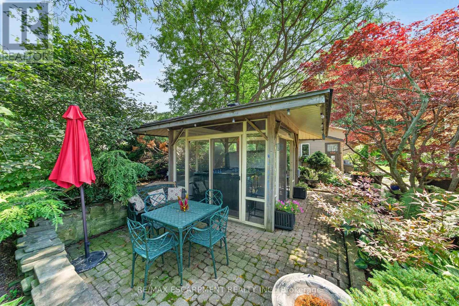 8399 DICKENSON ROAD E - 41