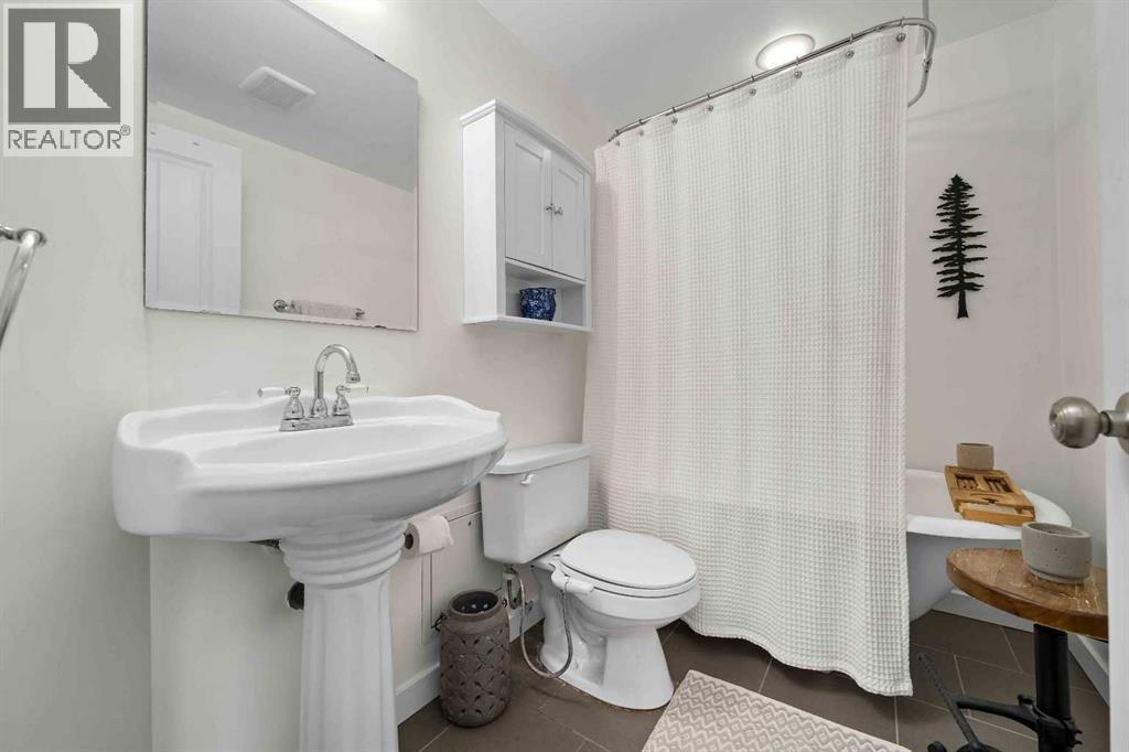 #102 371 Aberdeen Street SE - 11