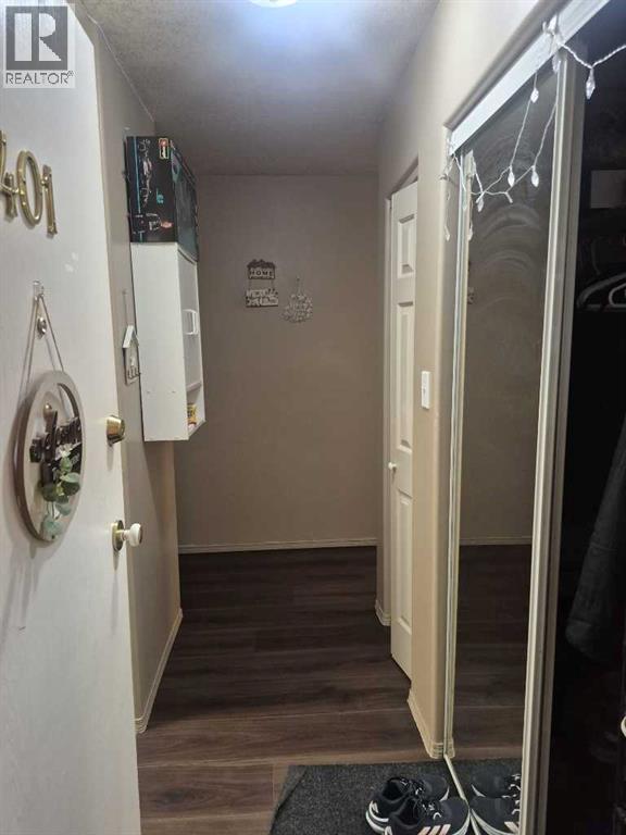 #401 4732 54 Street - Image 17
