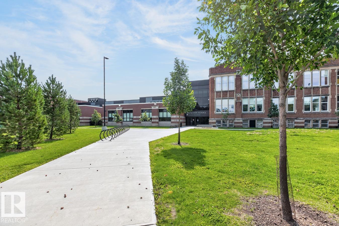 11834 59 ST NW - 33