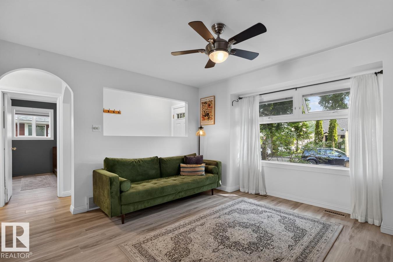 11834 59 ST NW - 6