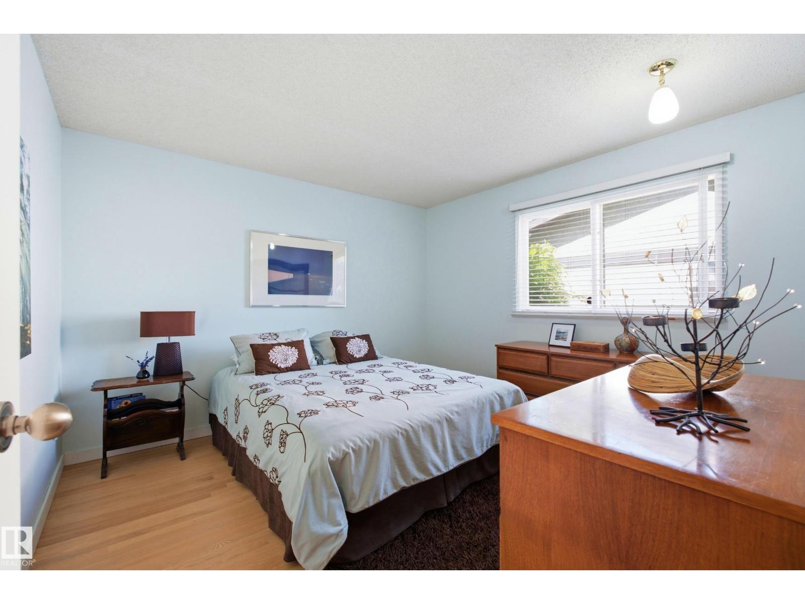 60 WOODLAKE CO - 15
