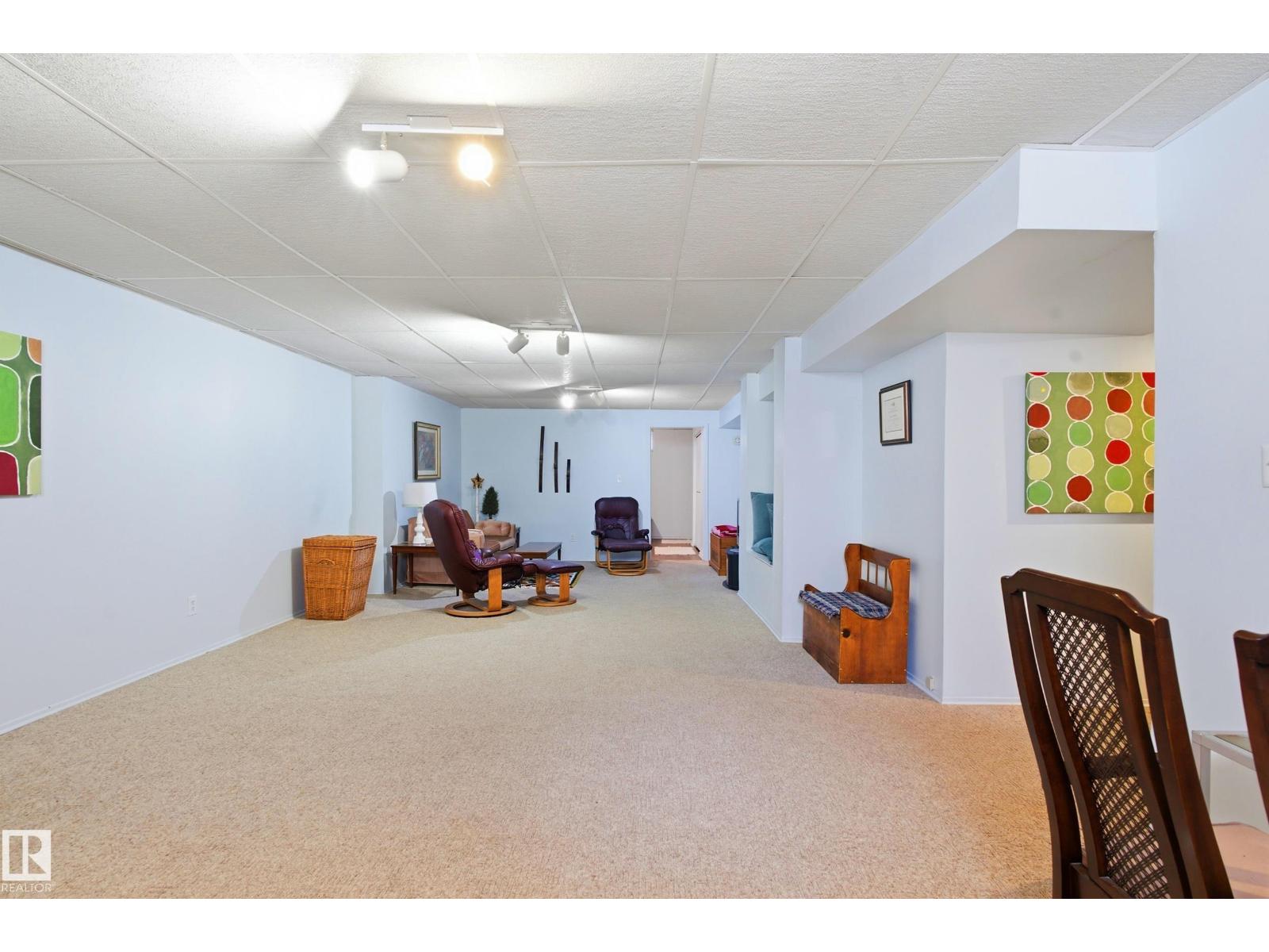 60 WOODLAKE CO - Image 20