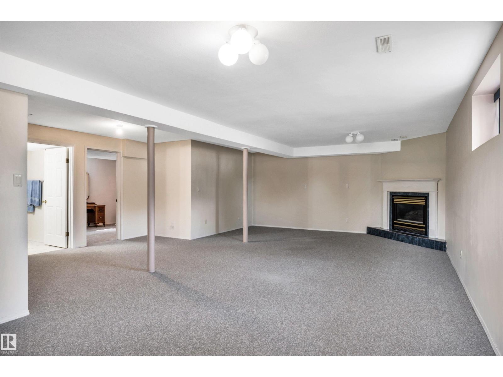 20 HIGHLAND CR - Image 25