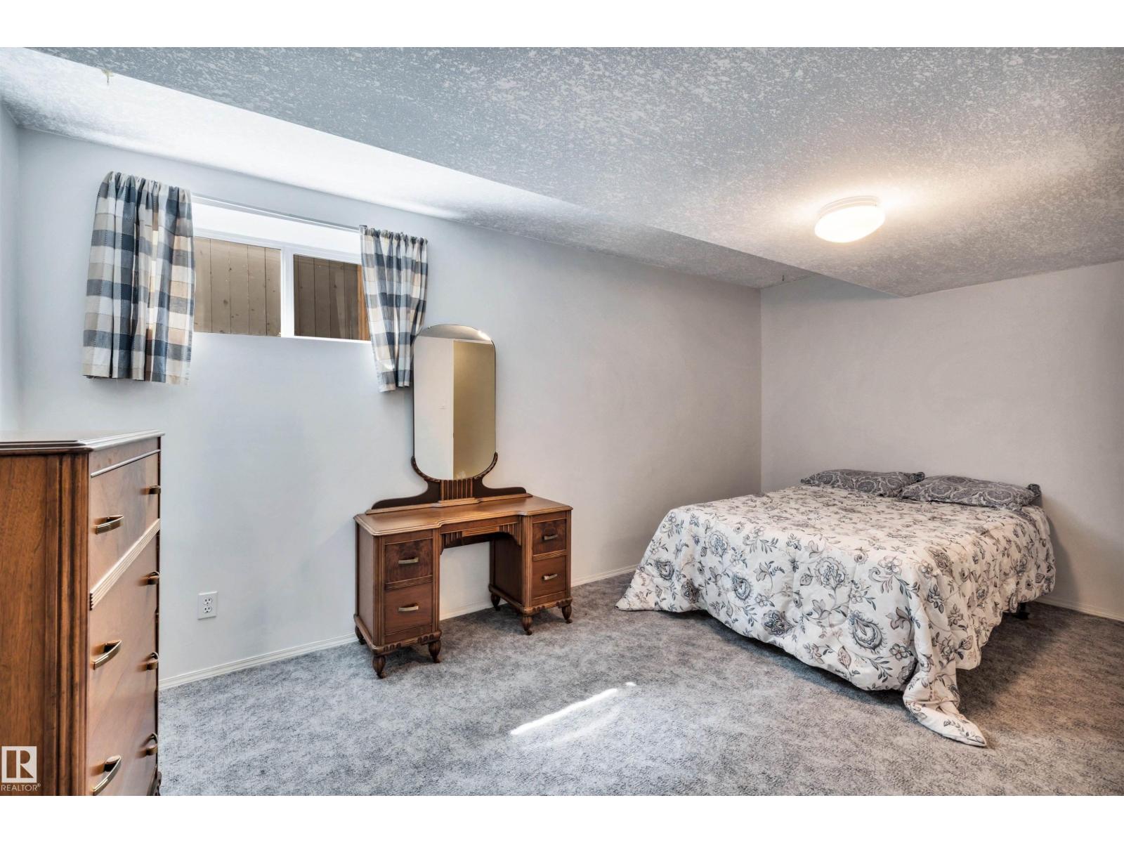 20 HIGHLAND CR - Image 26