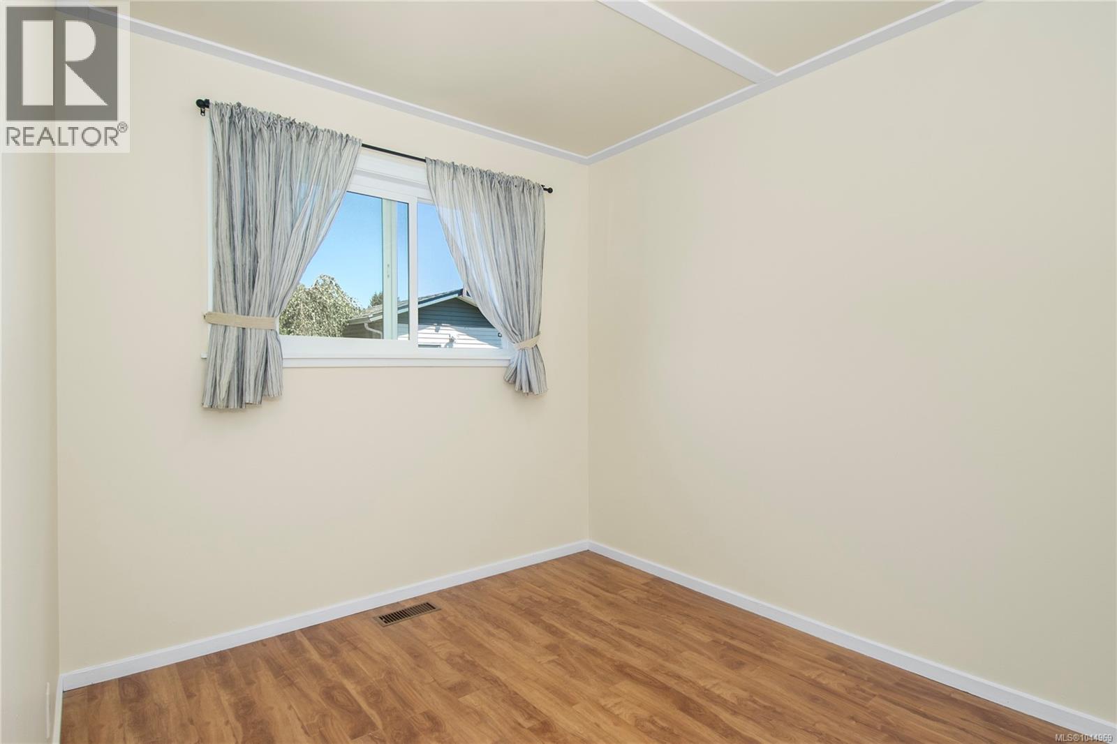 541 Colwyn St - 23