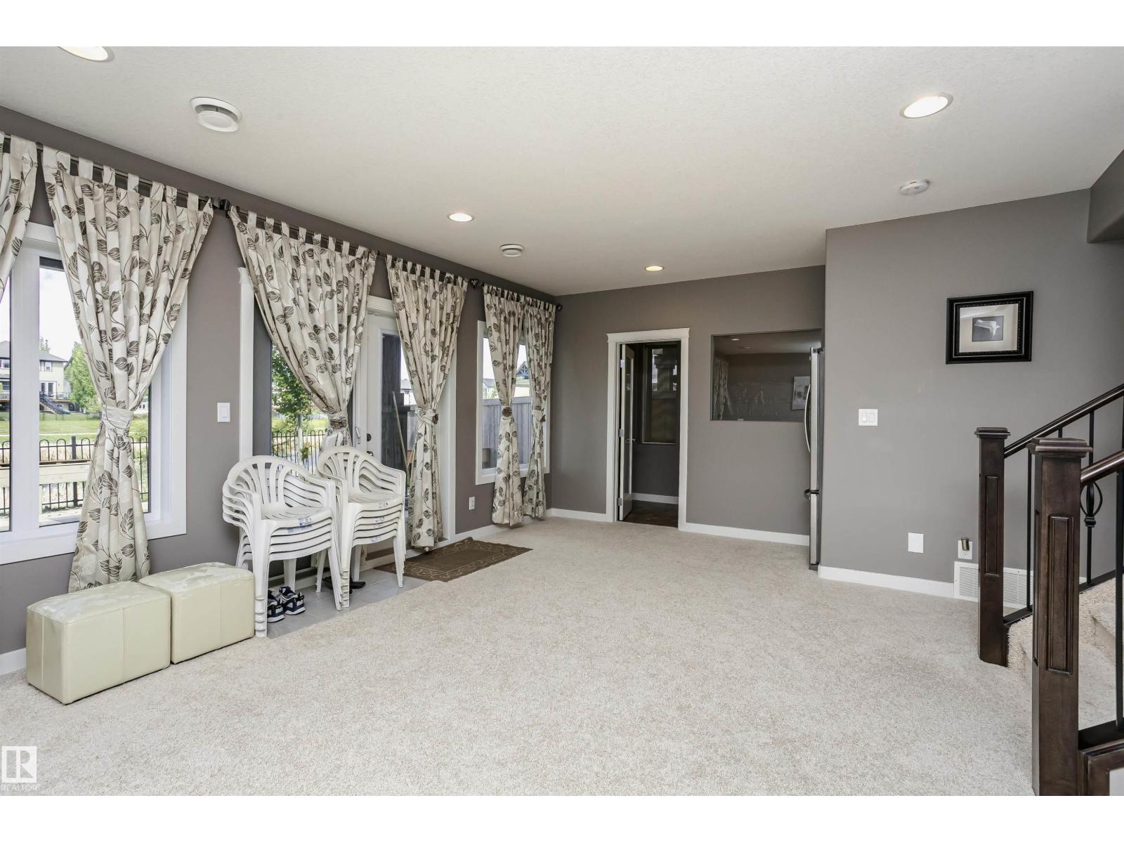 15848 13 AV SW - Image 40