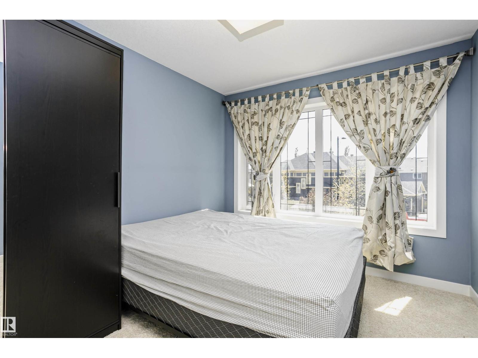 15848 13 AV SW - Image 33