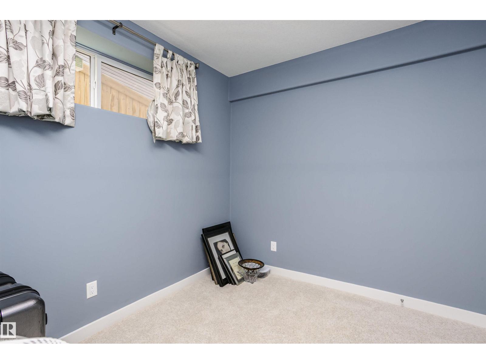 15848 13 AV SW - Image 45