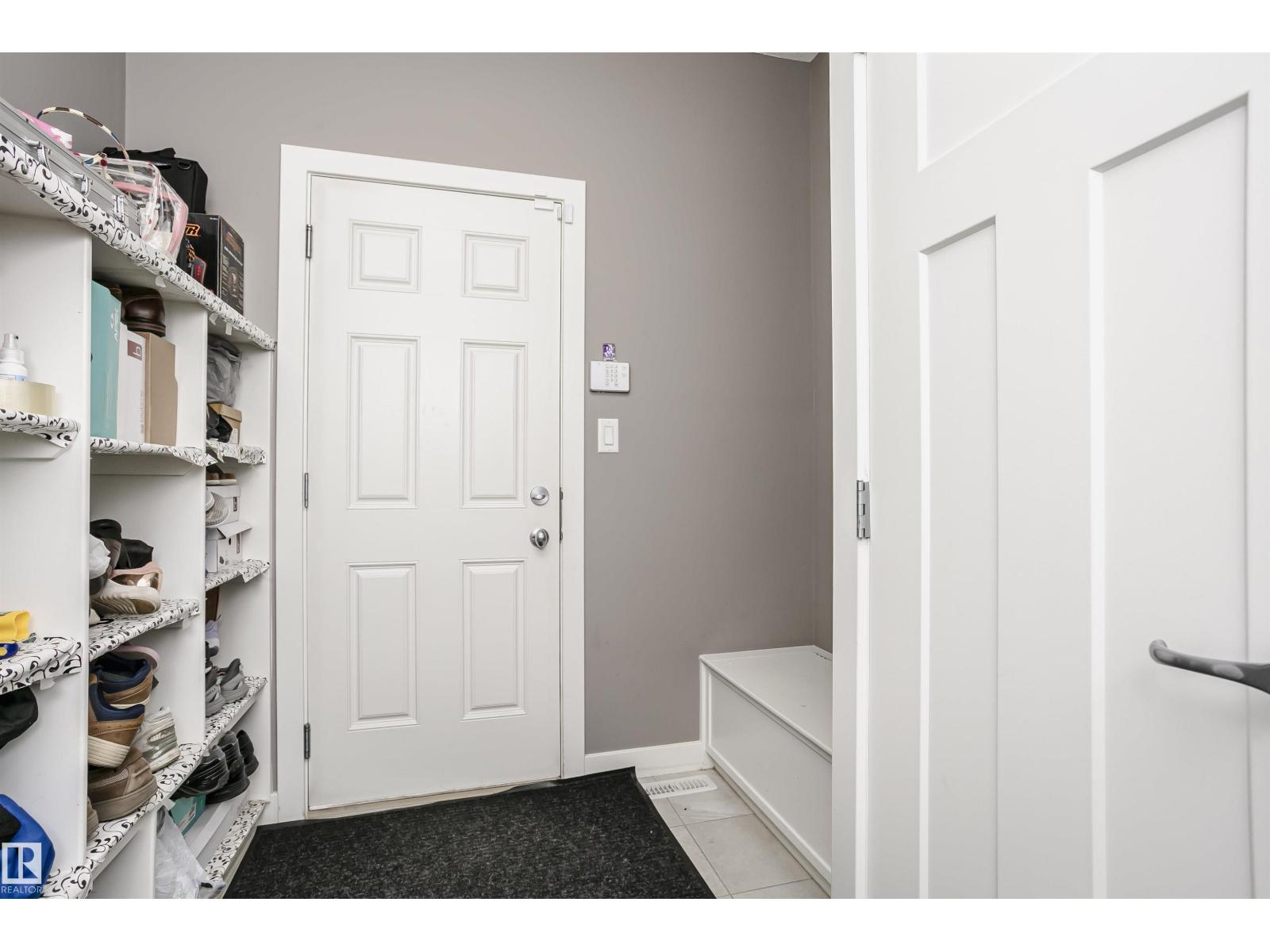 15848 13 AV SW - Image 47