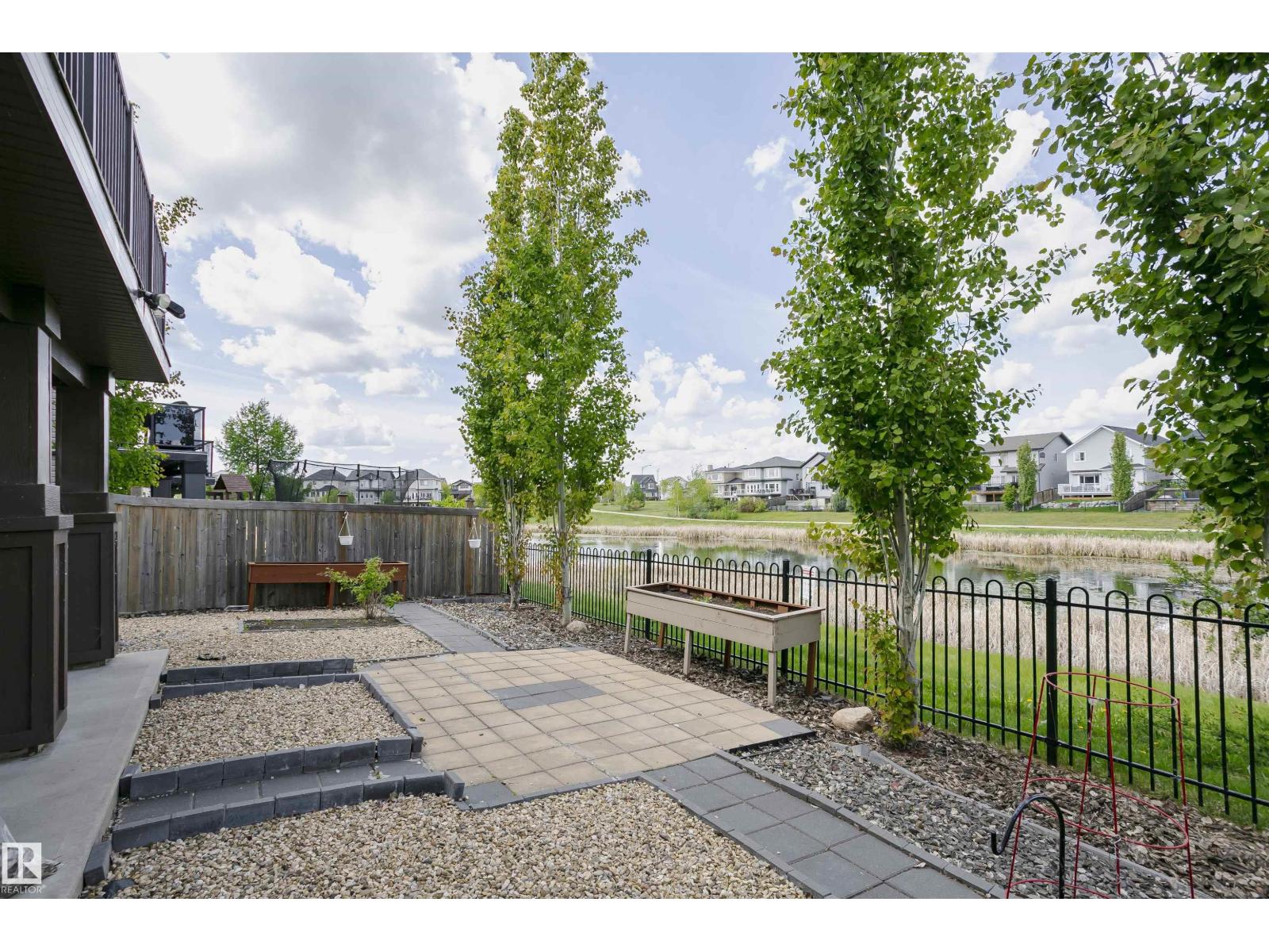 15848 13 AV SW - Image 50
