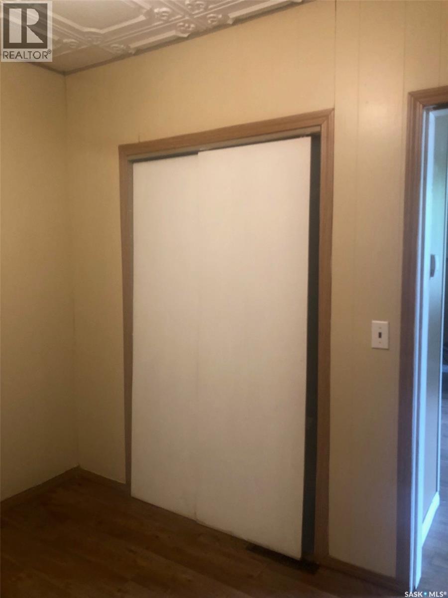 219 3rd AVENUE E - 28
