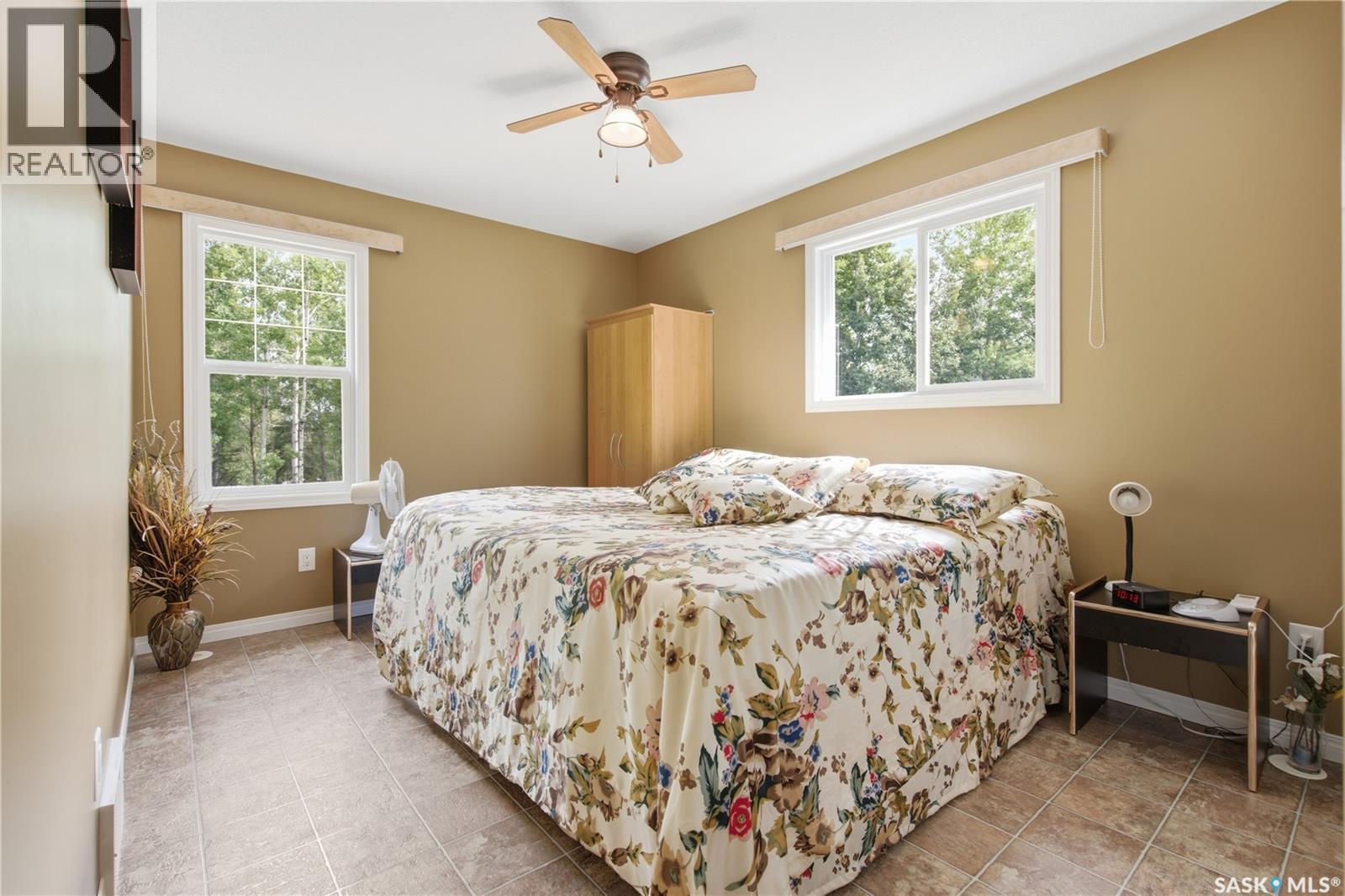 403 Fetsch CRESCENT - Image 11
