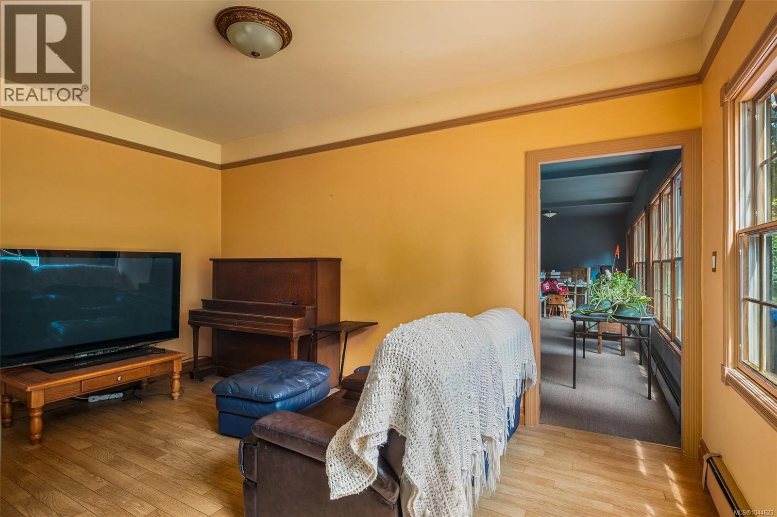 4755 Fairbridge Dr - Image 9