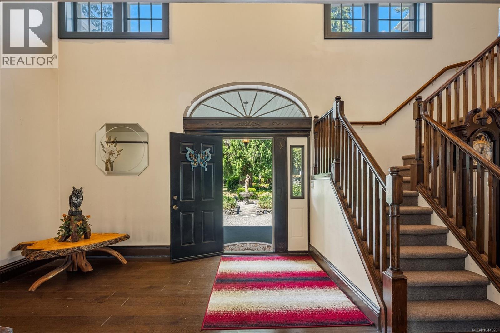 4755 Fairbridge Dr - Image 4