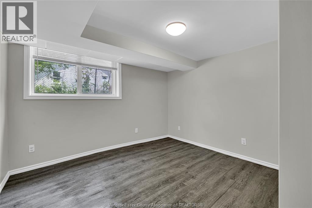 826 JOS JANISSE AVENUE - 12