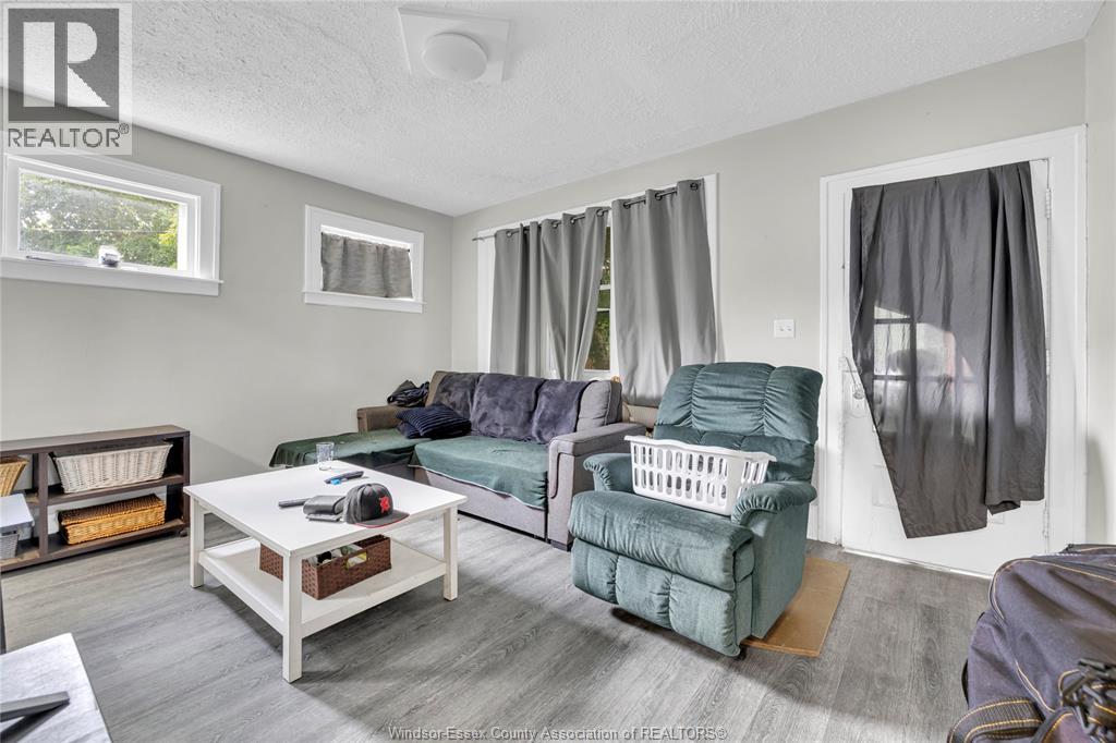826 JOS JANISSE AVENUE - 16