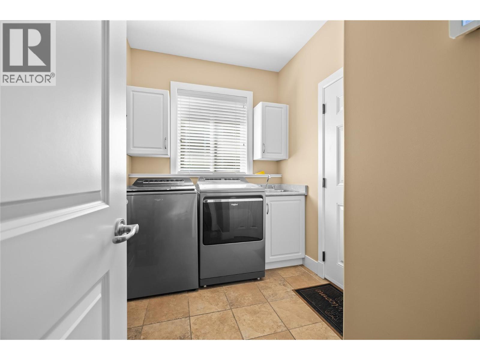 2240 Terrero Place - 34