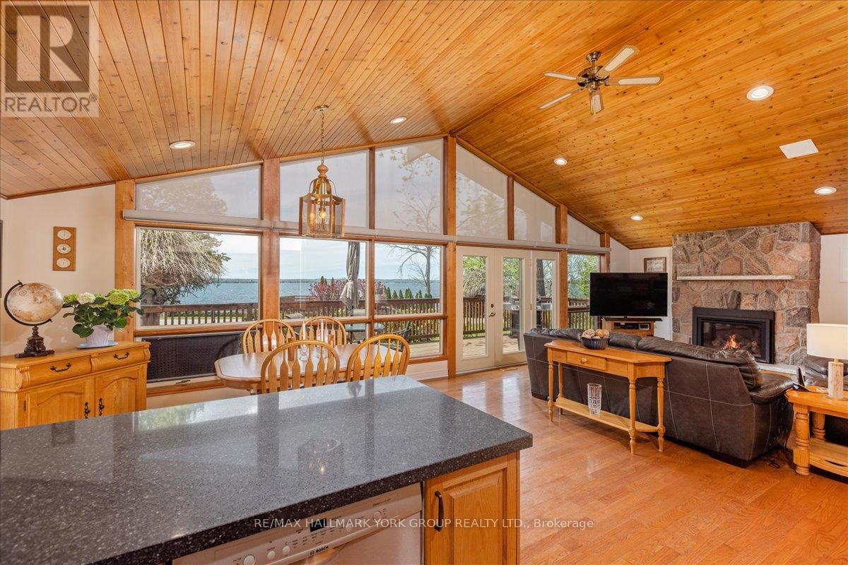 229 LAKE DRIVE N - 16