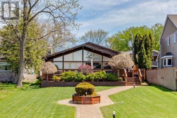 229 LAKE DRIVE N - 2