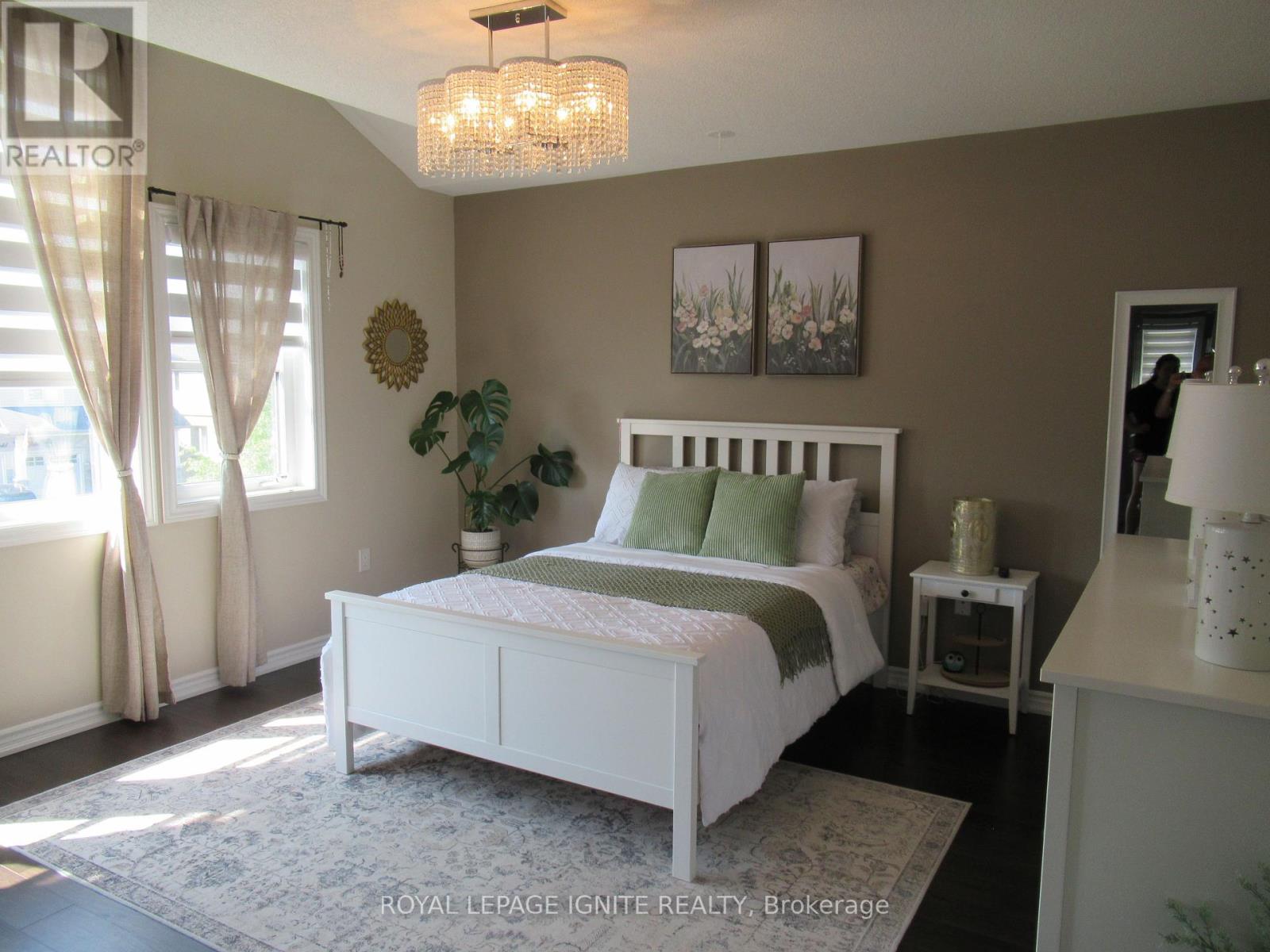 170 GOLD PARK GATE - 15