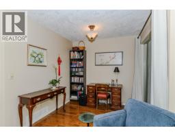 Entrance - 405 510 Marsett Pl, Saanich, BC V8Z7J1 Photo 13