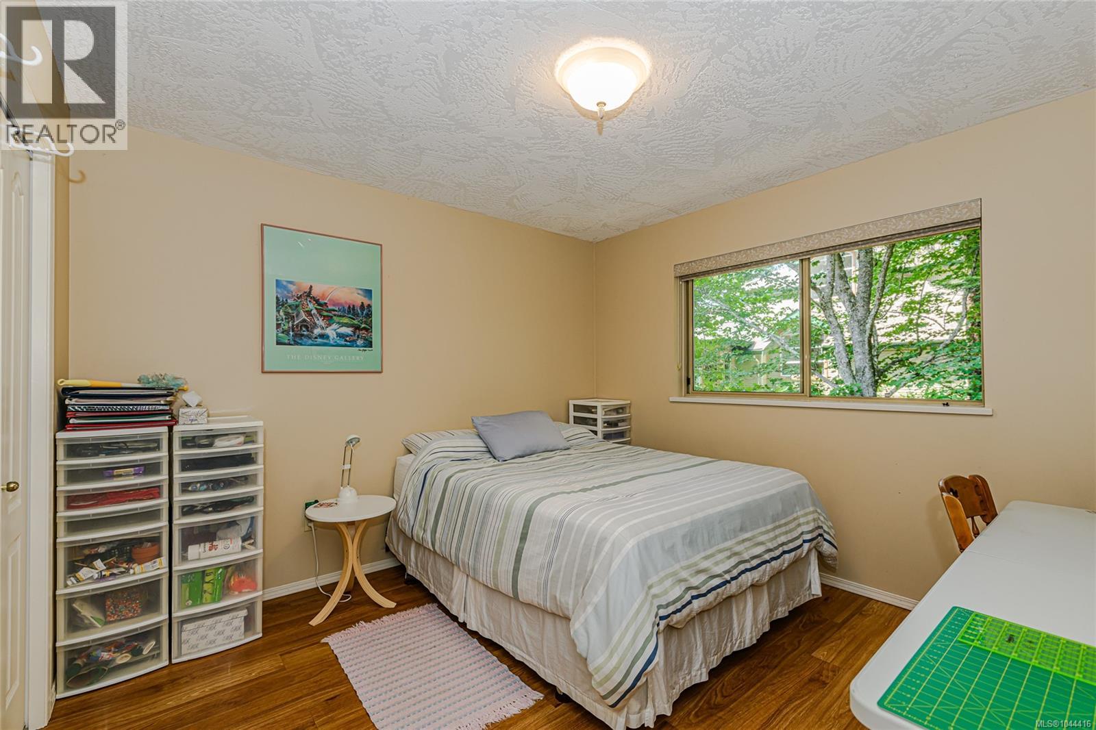 405 510 Marsett Place, Saanich