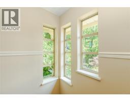 405 510 Marsett Pl, Saanich, BC V8Z7J1 Photo 15