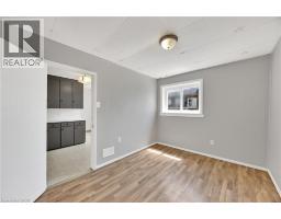 10 Venison Street W, Tillsonburg, ON N4G1T6 Photo 9