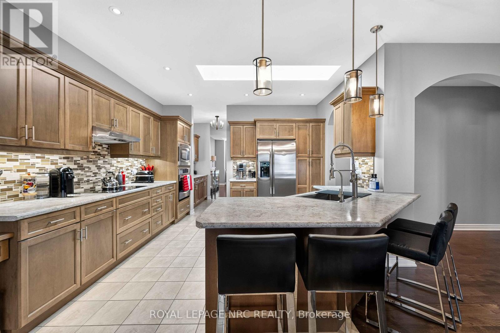6 CARDINAL CRESCENT - Image 15