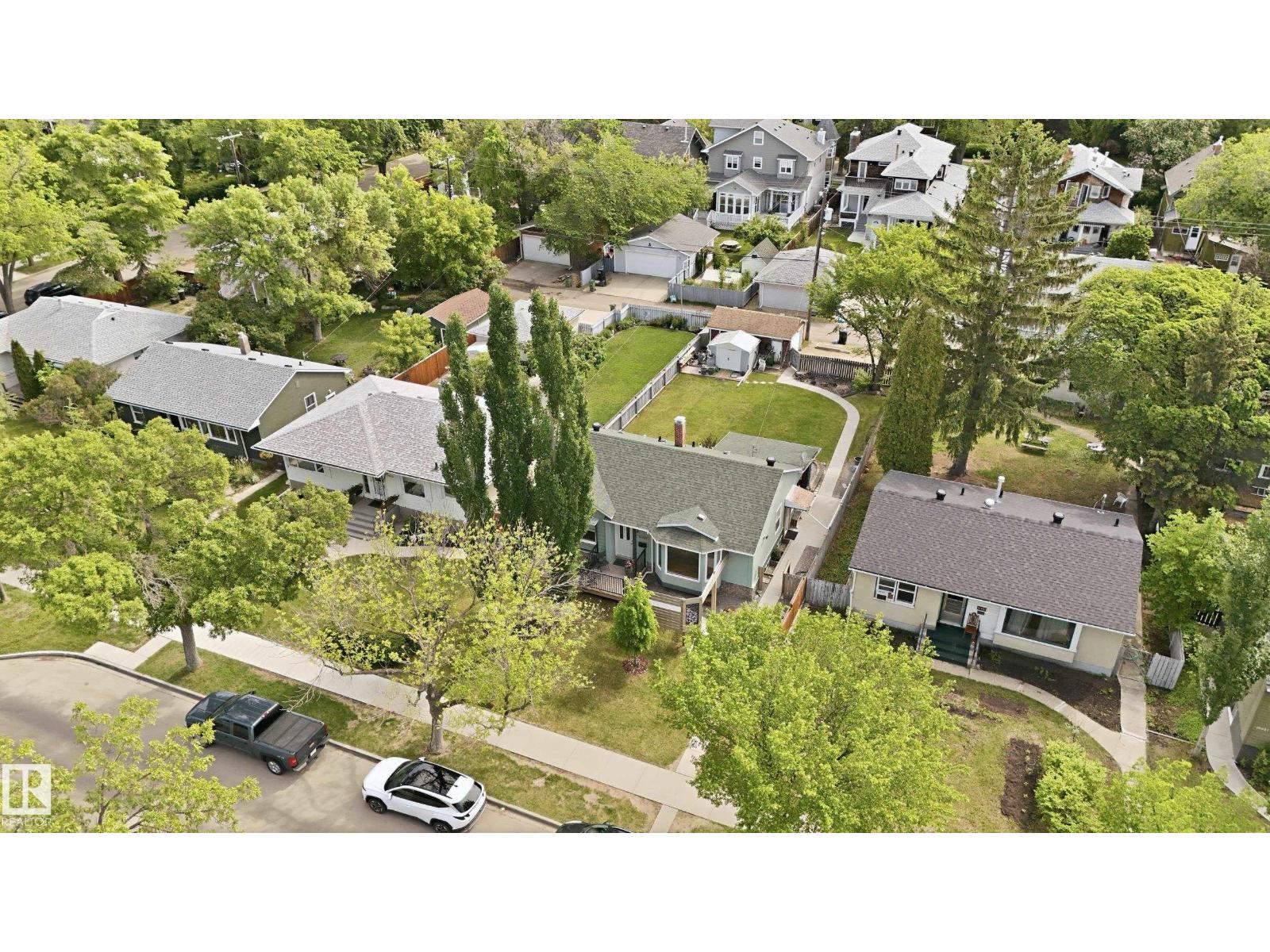 10935 127 Street NW - Photo 48