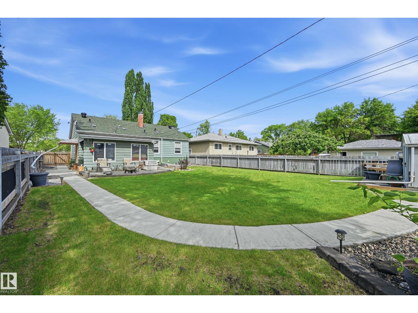 10935 127 Street NW - Photo 44