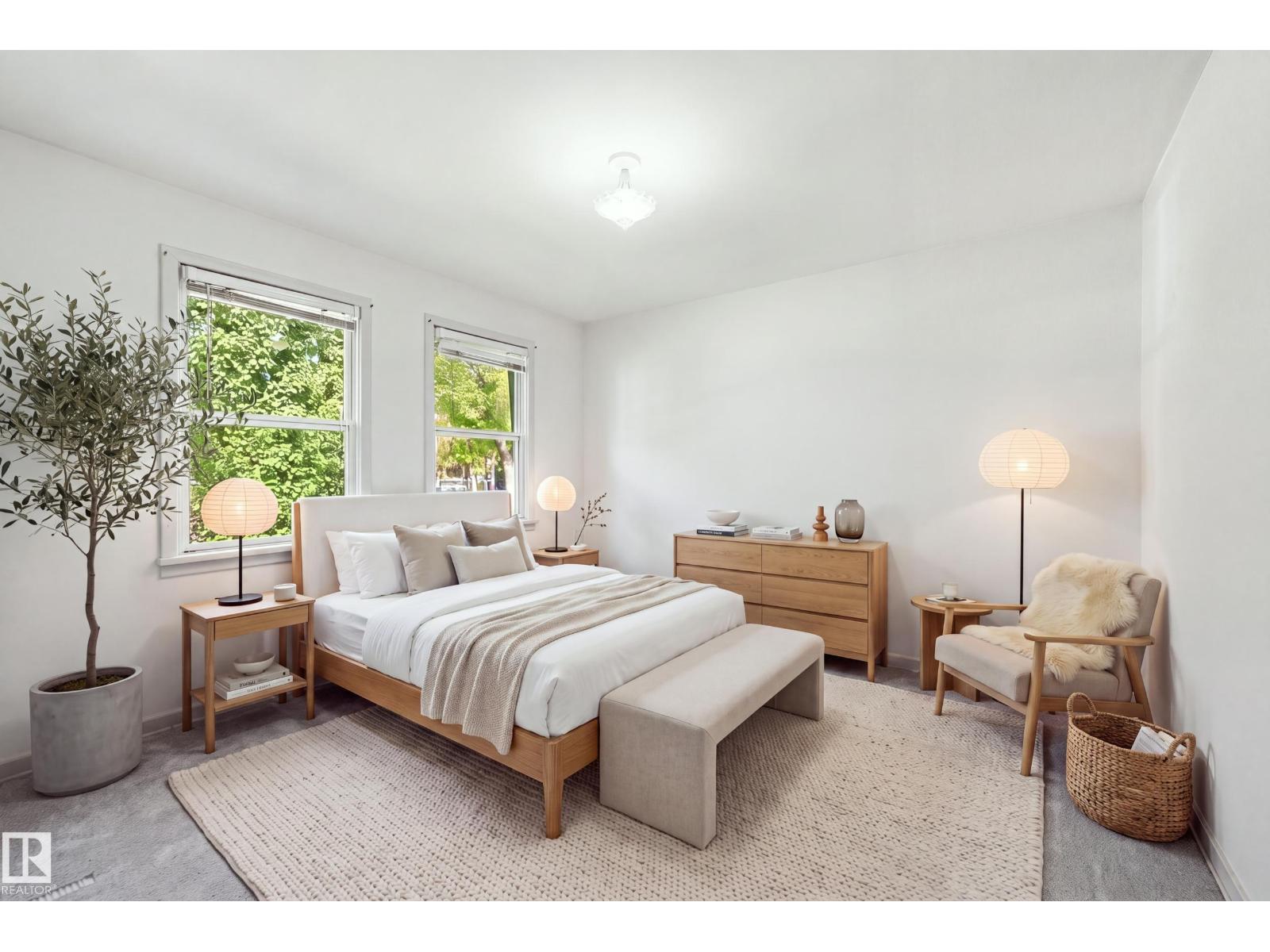 10935 127 Street NW - Photo 7