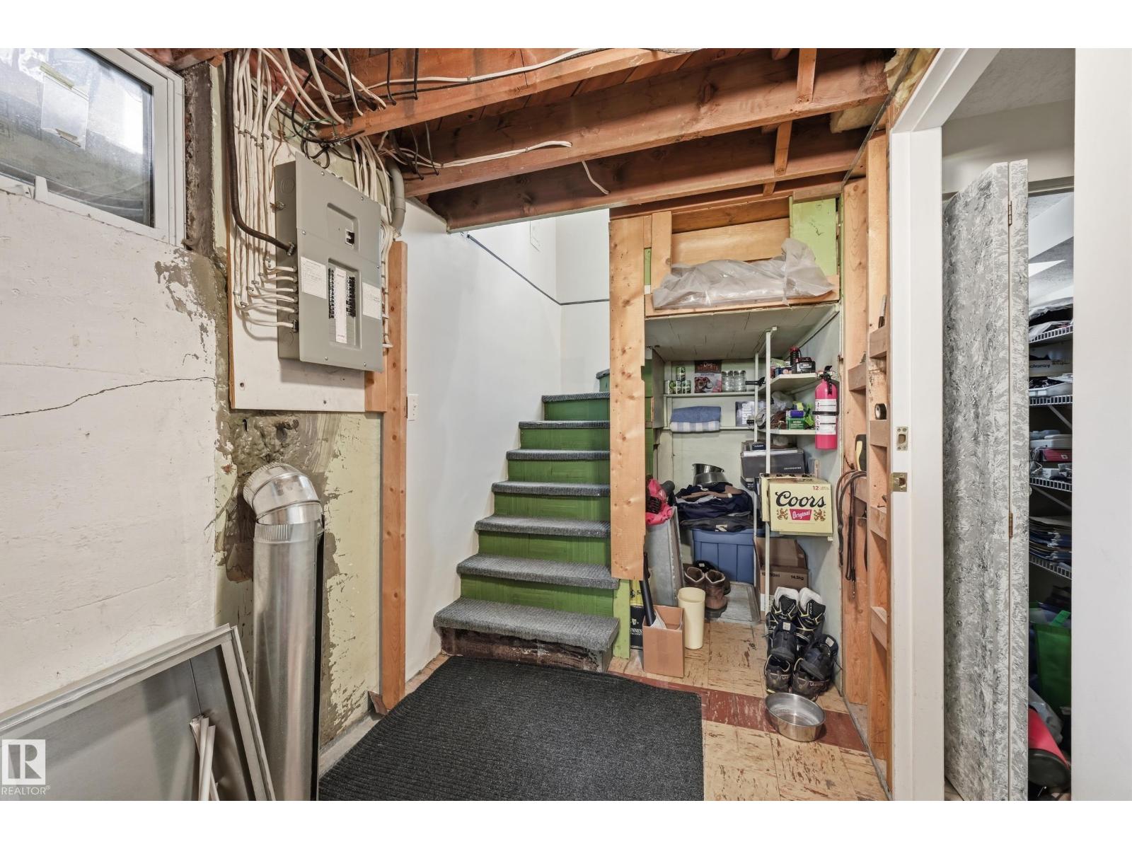 10935 127 Street NW - Photo 27