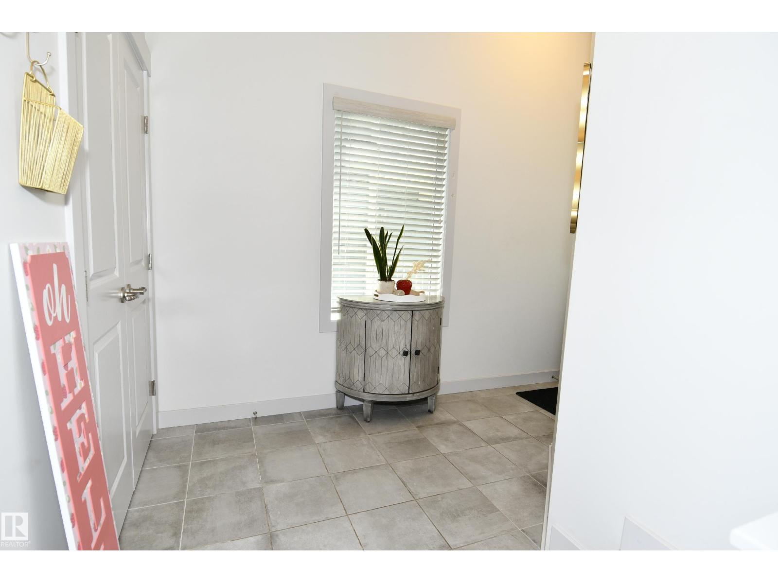 560 STURTZ LI - Image 7