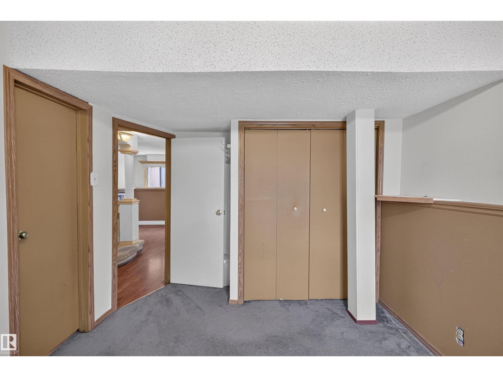 6348 34A AV NW - Image 31