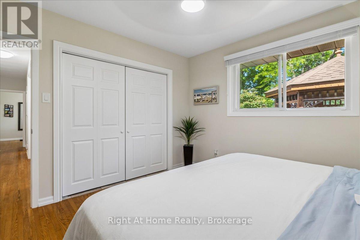 275 KENT CRESCENT - 19