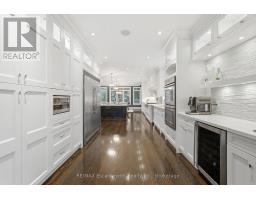 Kitchen - 4180 Lakeshore Road, Burlington, ON L7L1A4 Photo 9