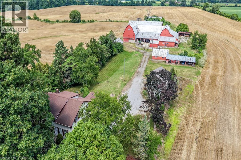 833 LYNN VALLEY Road - 5