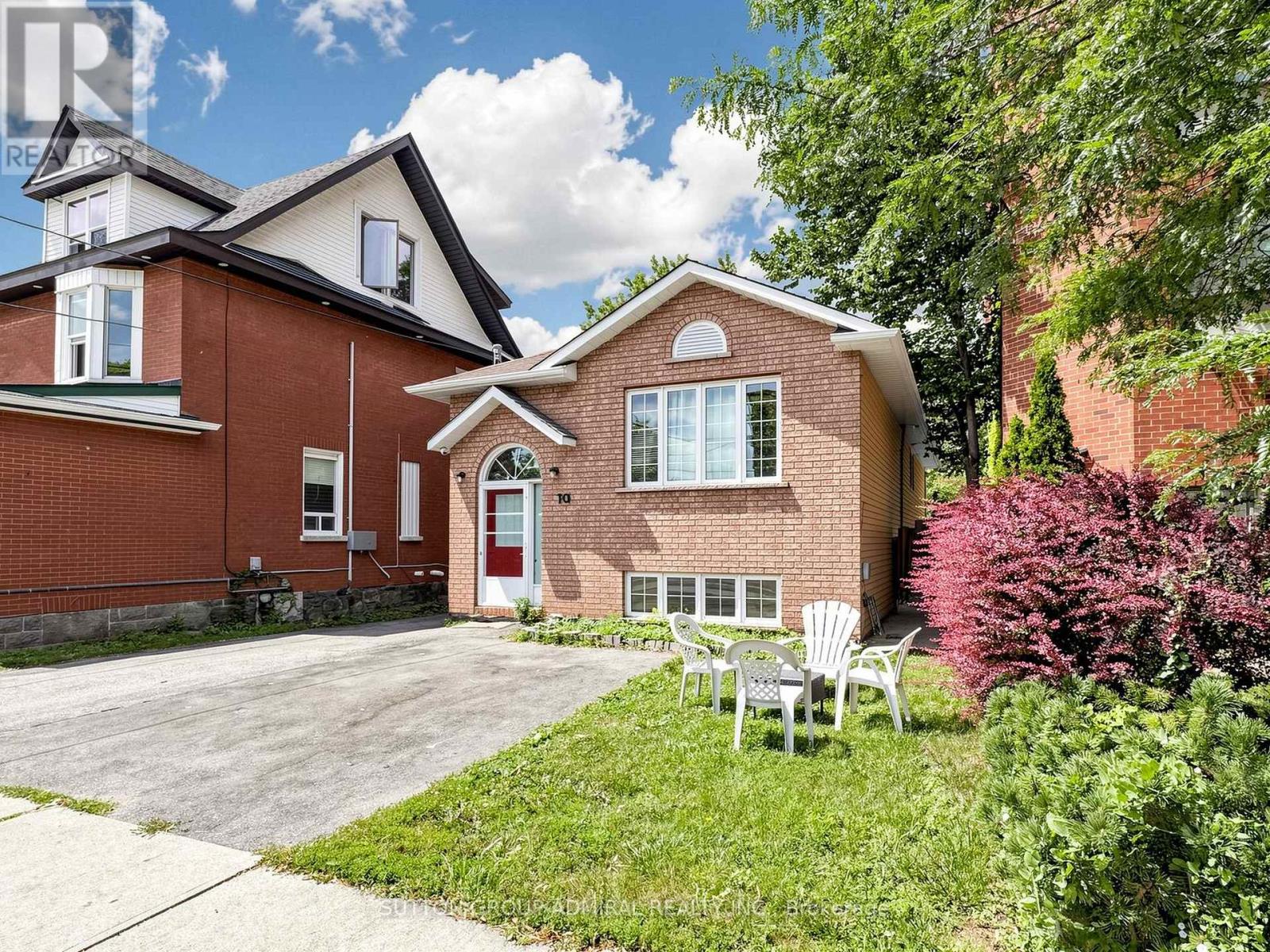150 CENTRE STREET S, Oshawa (Central) — photo 3