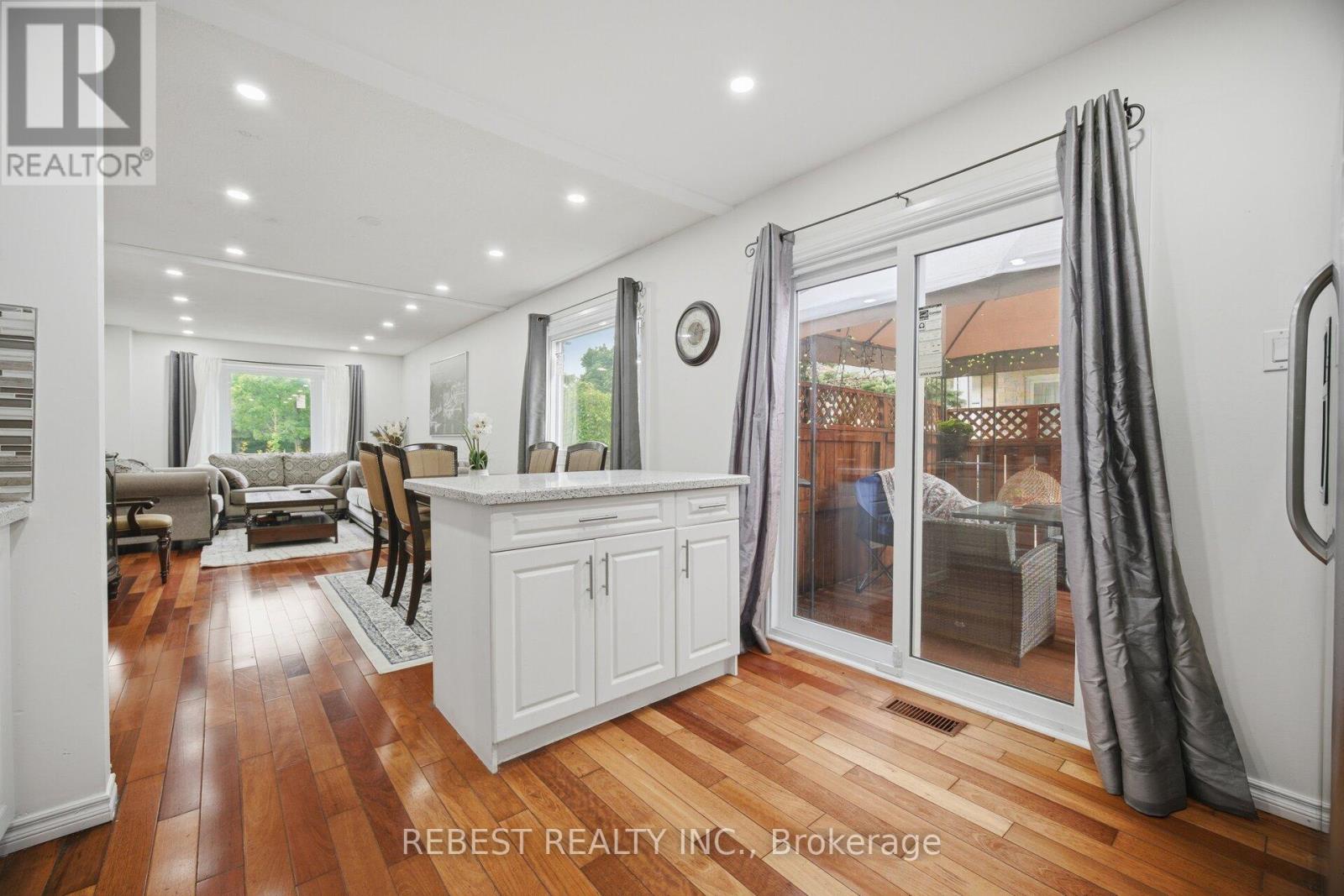 3120 MCCARRON CRESCENT - 11
