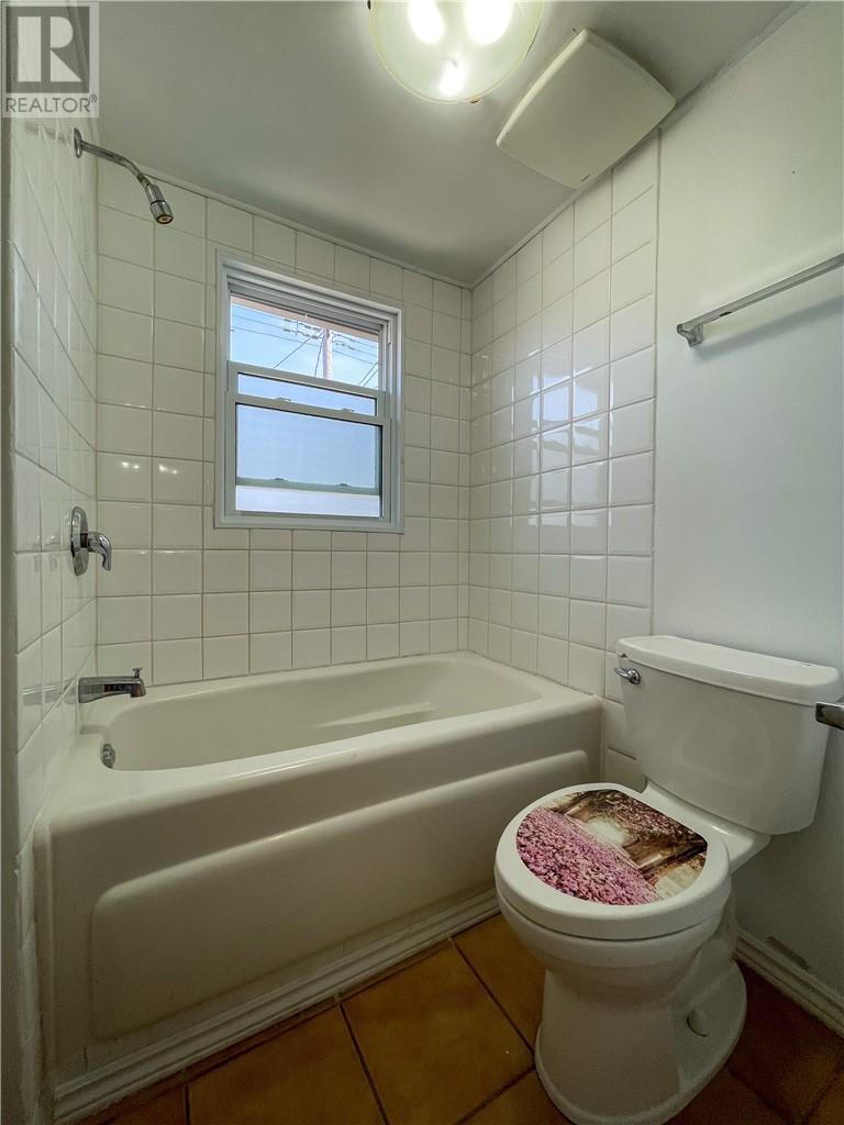 17 Clairmont Street - 16