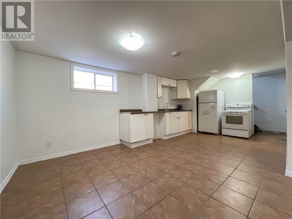 17 Clairmont Street - Image 18