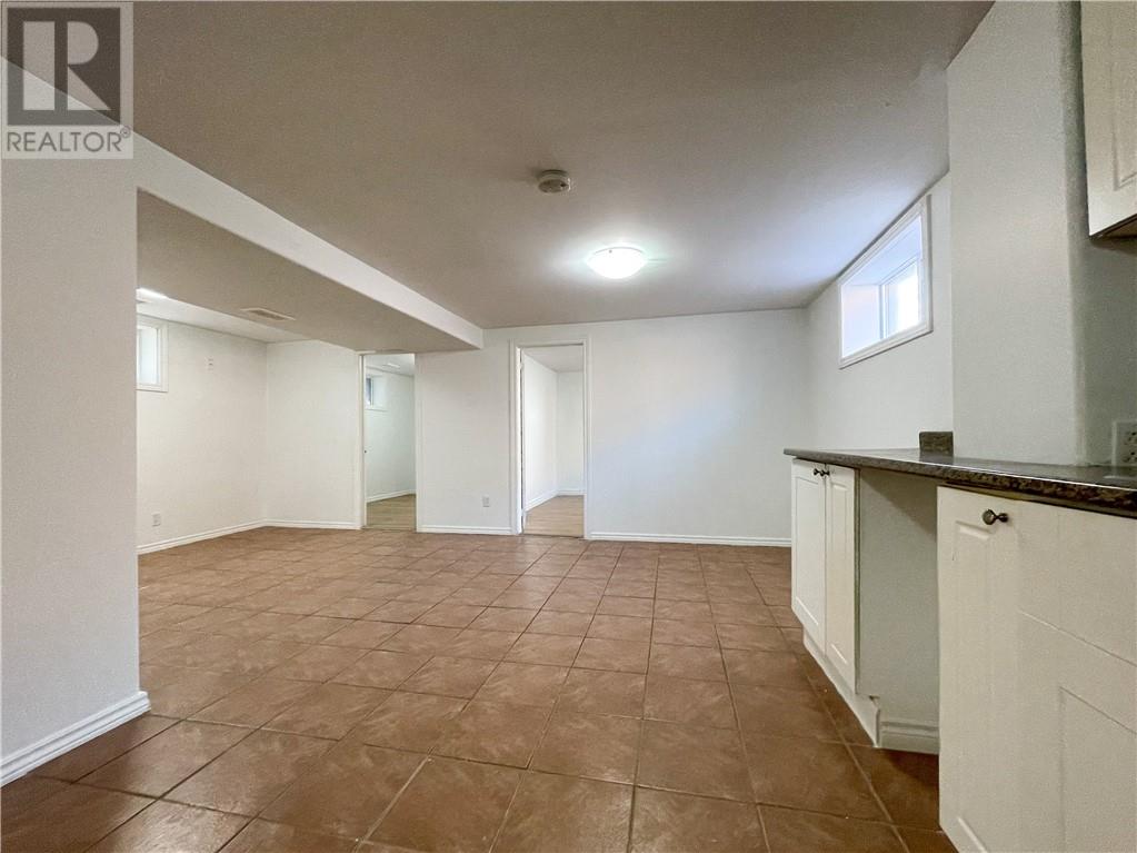 17 Clairmont Street - Image 17