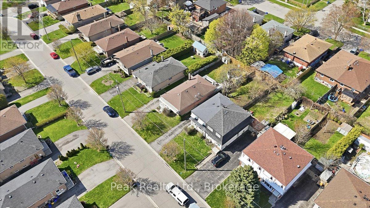 644 PERRY CRESCENT - Image 34