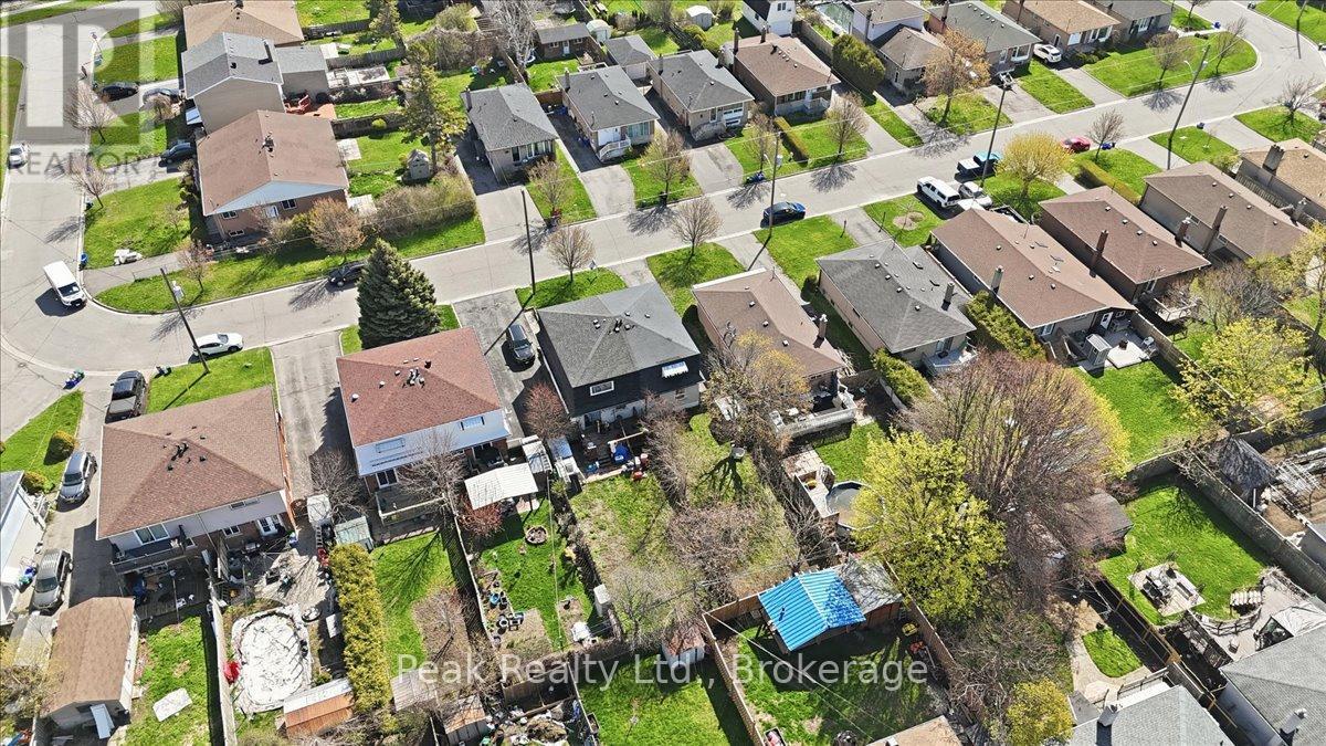 644 PERRY CRESCENT - Image 38