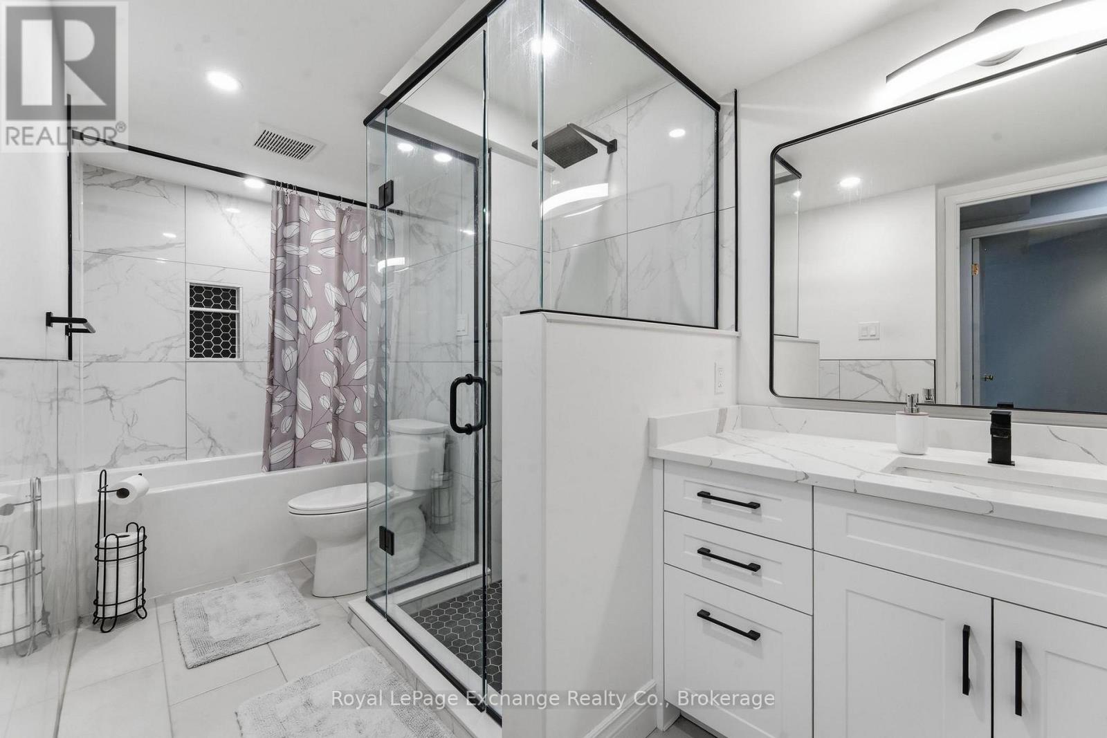 #204 200 HARBOUR STREET - Image 17